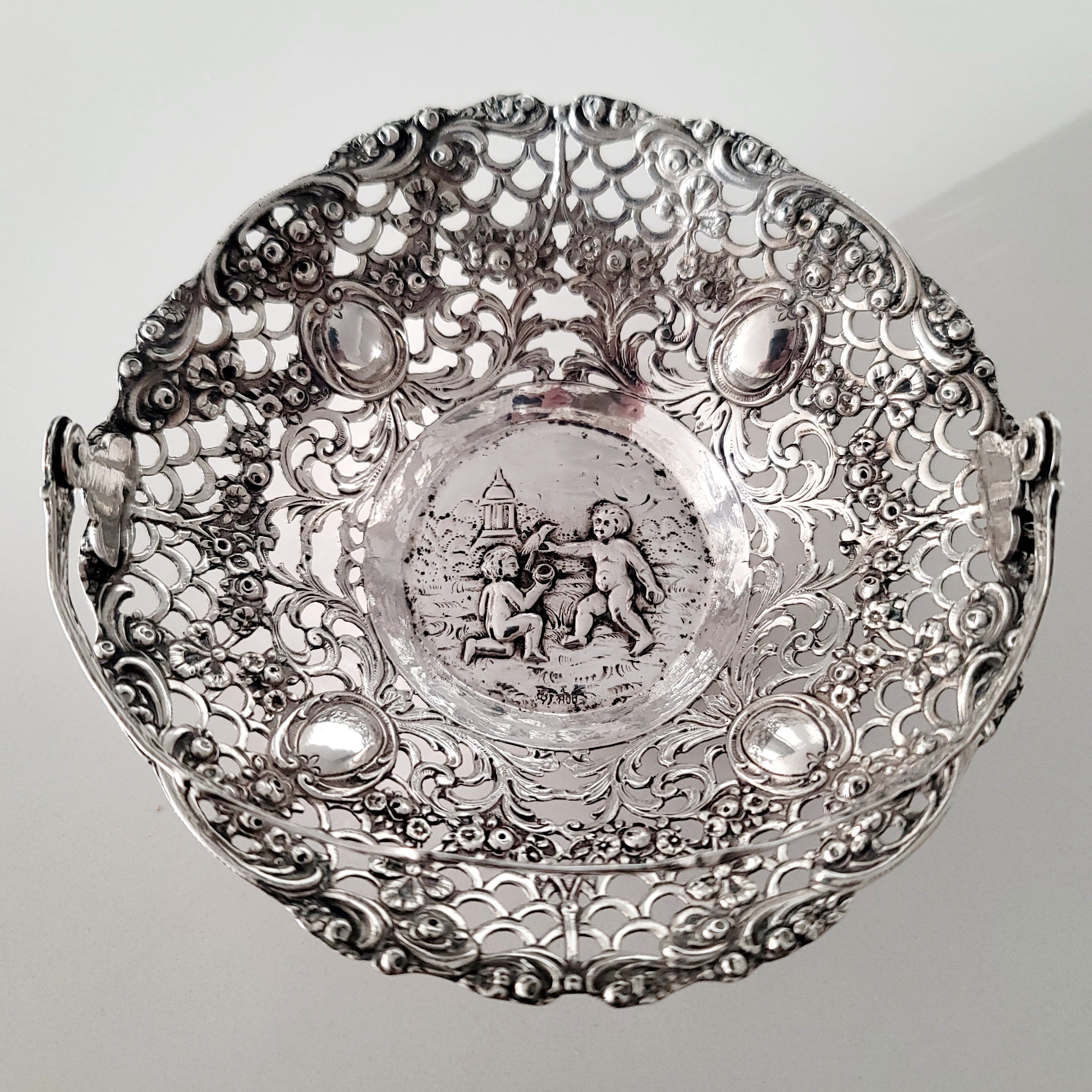 Antique German 800 Silver Pierced Basket with Cherub Scene, Hanau Rococo Revival Filigree Sweetmeat Dish, c.1890 — No.SS123