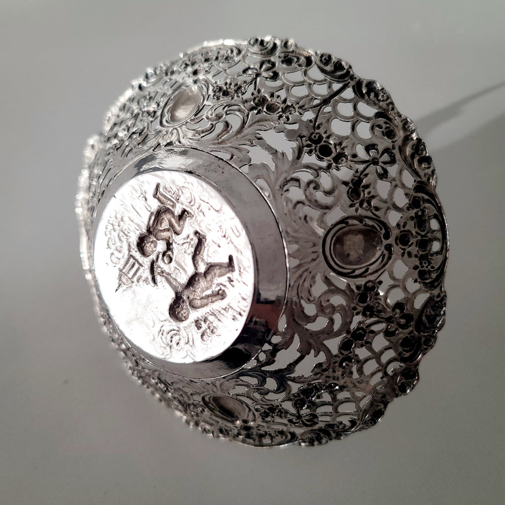 Antique German 800 Silver Pierced Basket with Cherub Scene, Hanau Rococo Revival Filigree Sweetmeat Dish, c.1890 — No.SS123