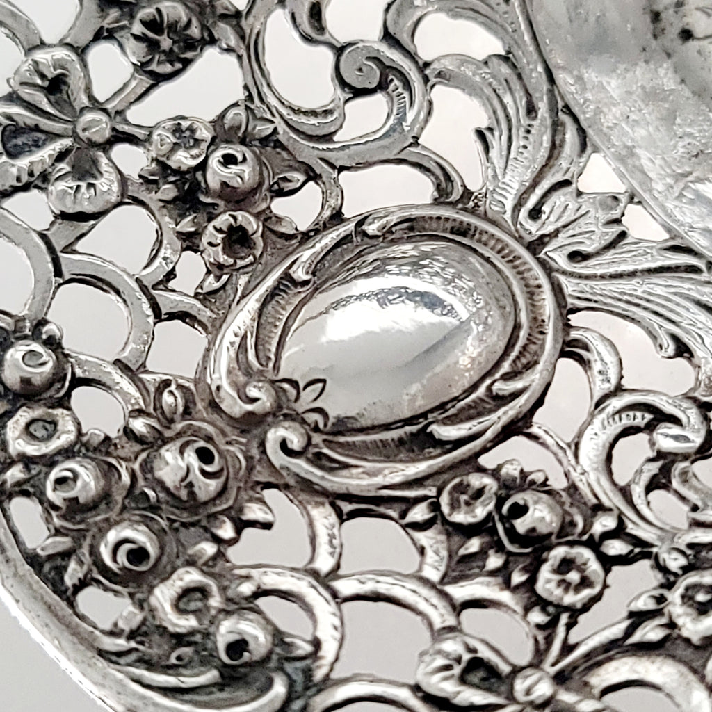 Antique German 800 Silver Pierced Basket with Cherub Scene, Hanau Rococo Revival Filigree Sweetmeat Dish, c.1890 — No.SS123