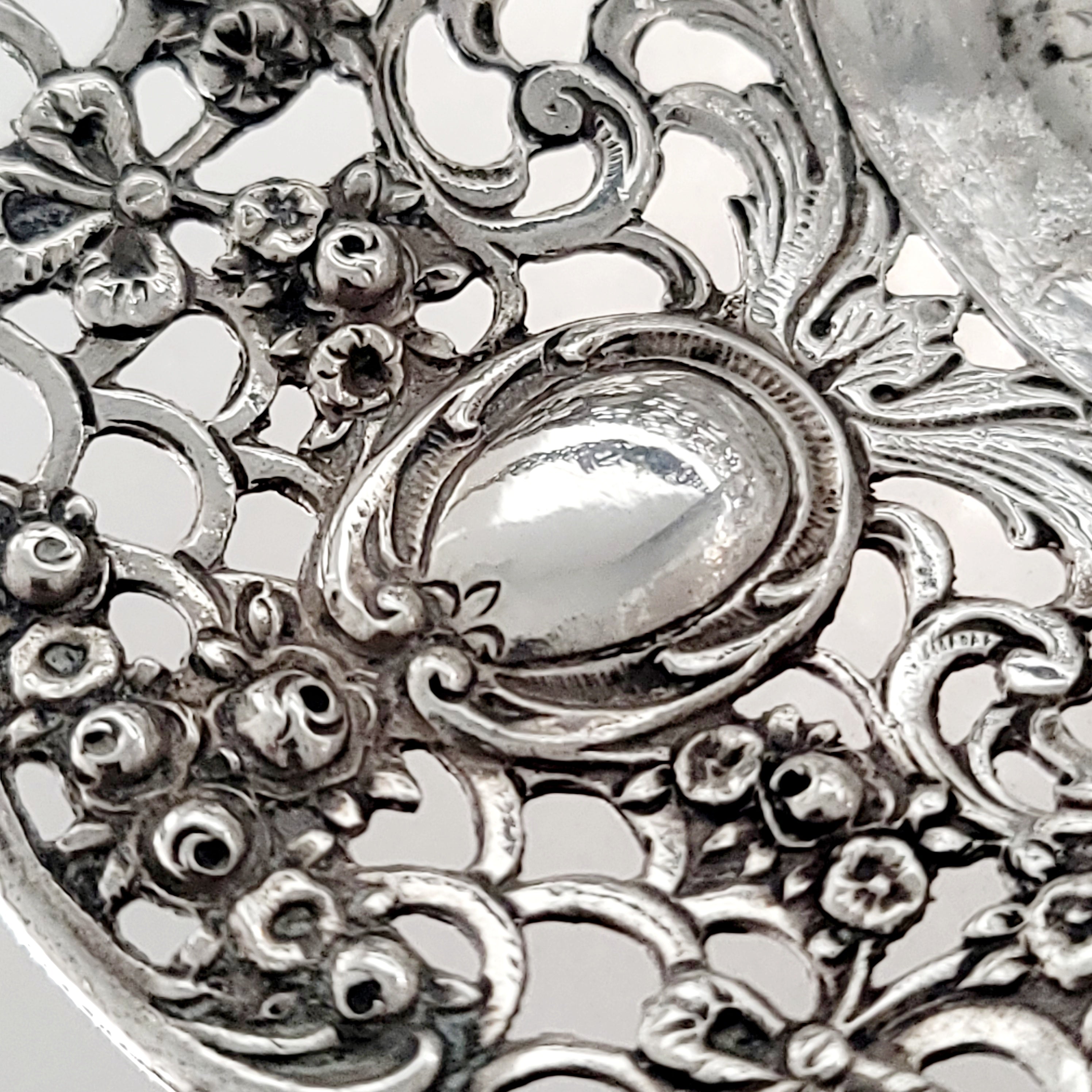 Antique German 800 Silver Pierced Basket with Cherub Scene, Hanau Rococo Revival Filigree Sweetmeat Dish, c.1890 — No.SS123