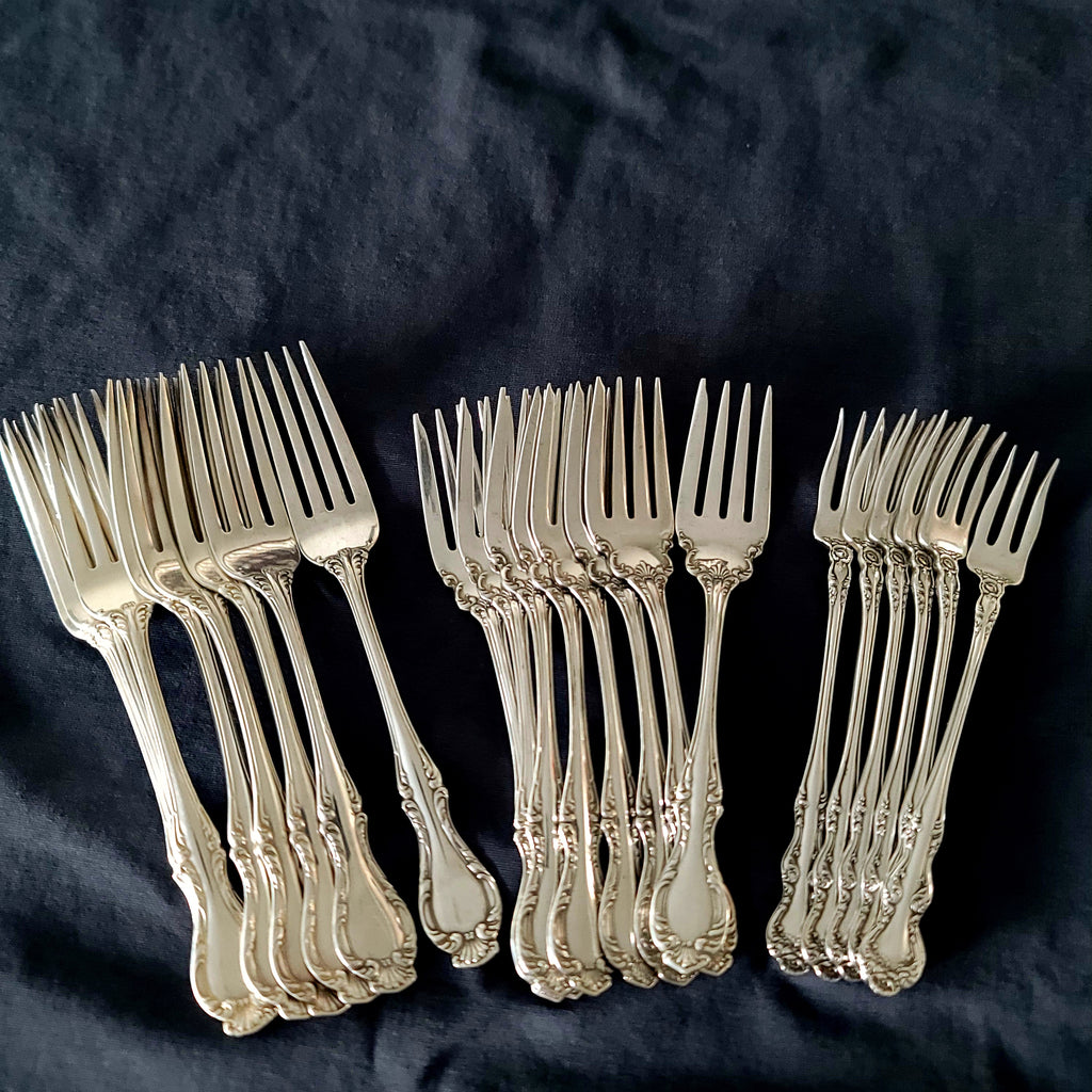 Vintage Northumbria Sterling Silver Flatware Service, 54-Piece Louis XV Set (c.1955) No.SS140