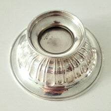 A pair of sterling silver bowls from a famous American silverware maker  NO:SS033