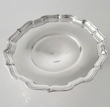 Birks, the Canadian Royal Silversmith  Elegant sterling silver high-foot fruit tray  No. SS054