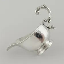 1930 Birmingham, England Sterling Silver Gravy Boat – 145g  Item No: SS028