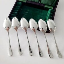 Art Nouveau Silver Plated Teaspoon Set: Ernest Jones, London, Original Box. No.DS046