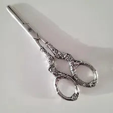 1926 Birmingham Sterling Silver Grape Scissors – Rare Reversed Lion Passant Hallmark, Grape & Vine Pattern  No.SS107