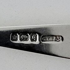 Antique Sterling Silver Teaspoons  Sugar Tongs Set · 1908 Sheffield & 1892 London Master Spoon · 58g · Original Case No.SS129