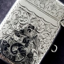 1904 Birmingham Sterling Silver Vesta Case · J & C · Hand-Engraved Floral Design · 23g No.SS131