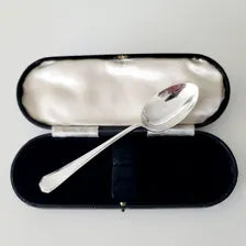 1936 Sheffield Sterling Silver Teaspoon · T.W.&C Ltd · Vintage English 925 Solid Silver Spoon with Case · 14cm, 32g  No.SS085