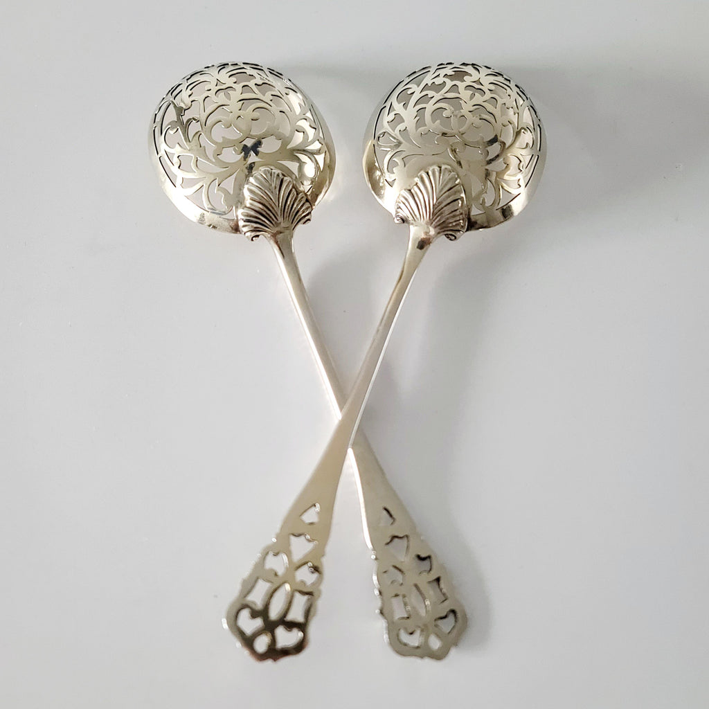 1910 Edwardian Fully Gilt Sterling Silver Pierced Sugar Sifters, John Round & Son Ltd, London, 138g — No.SS124
