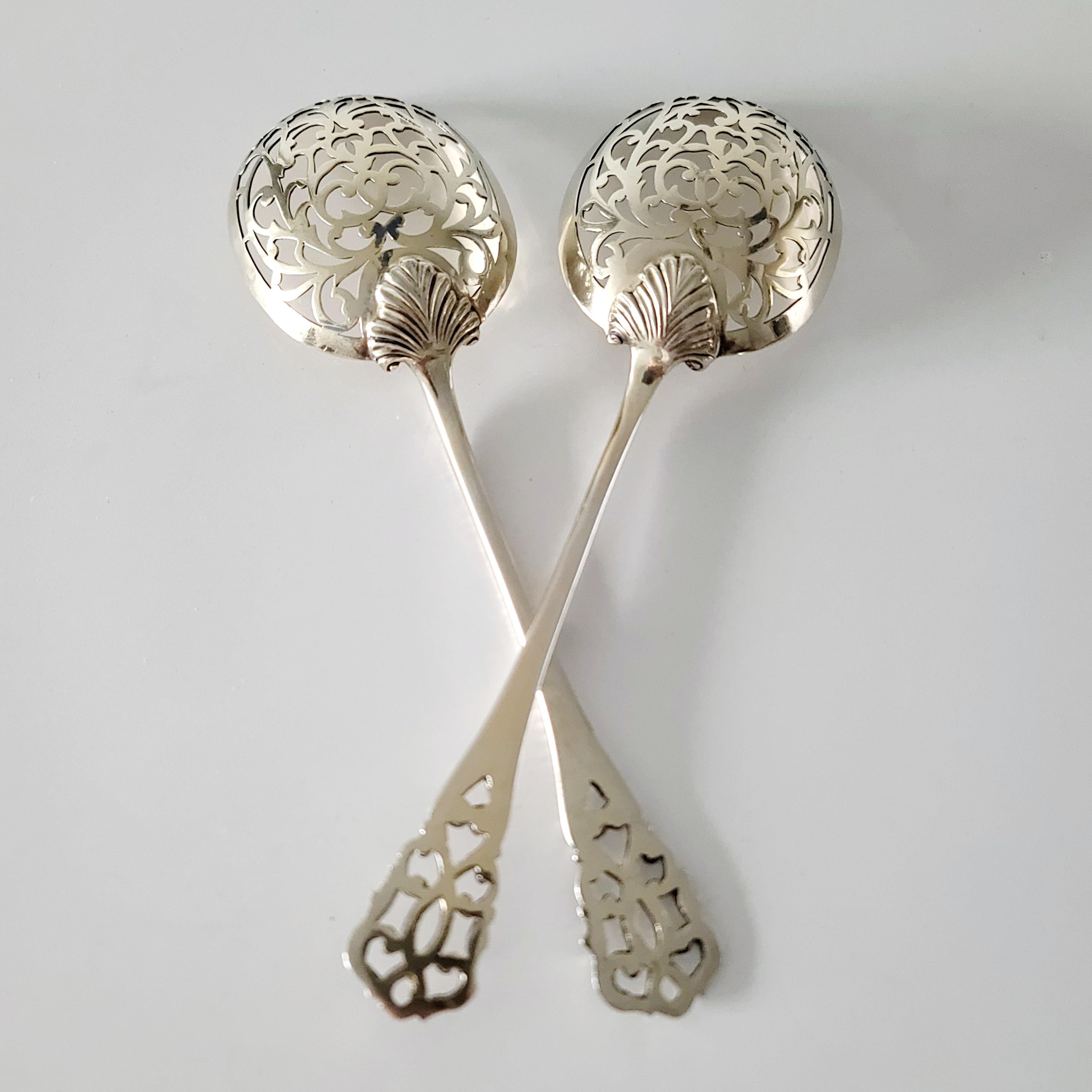 1910 Edwardian Fully Gilt Sterling Silver Pierced Sugar Sifters, John Round & Son Ltd, London, 138g — No.SS124