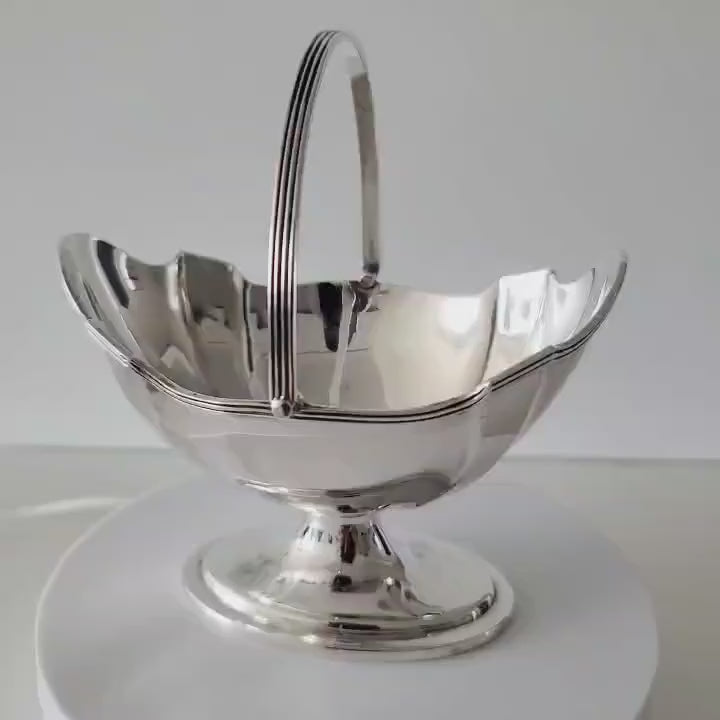 Antique Sterling Silver Candy Basket: London 1902 Hallmarked Victorian Silverware. No.SS082