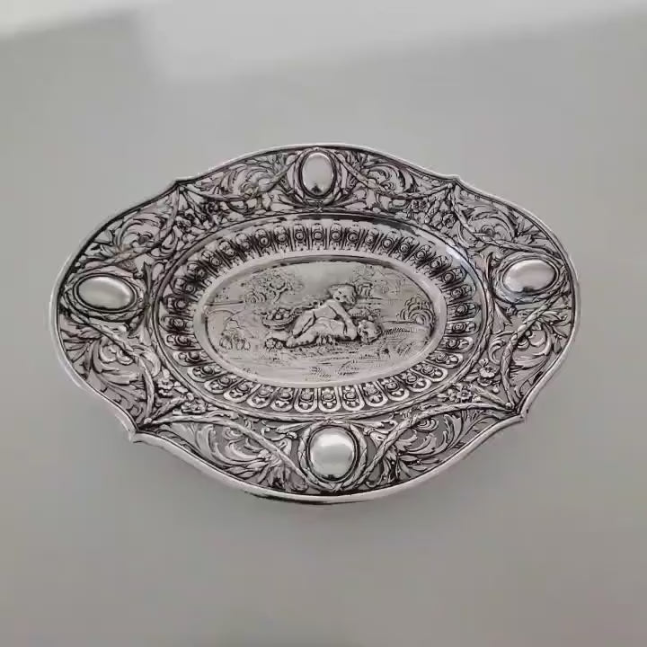 Antique German 800 Silver Dish, Hanau c.1890, Neresheimer, Repoussé Cherub & Pierced Rococo Design, 333g No.SS121